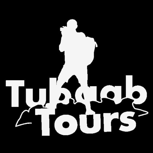 Logo Tubaab Tours zaprojektowane przez GeekOn Studio
